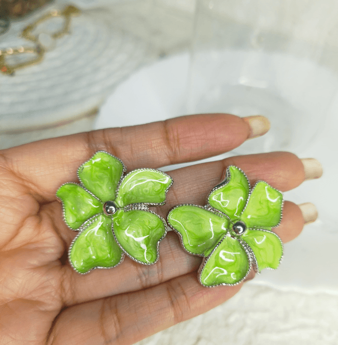 Korean flower stud earrings