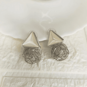 SILVER TRIANGLE EARRINGS
