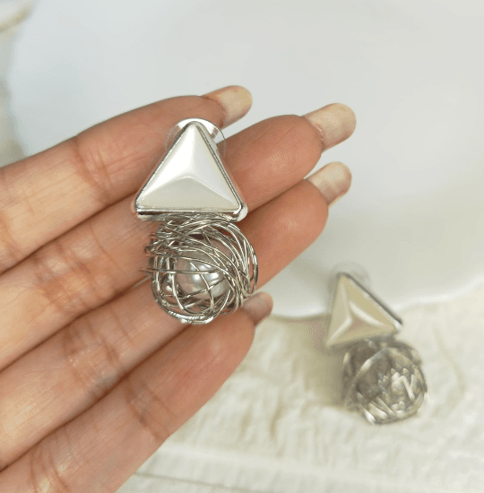 SILVER TRIANGLE EARRINGS