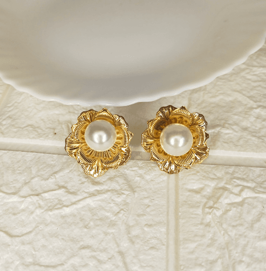 Radiance Gold Pearl Earrings