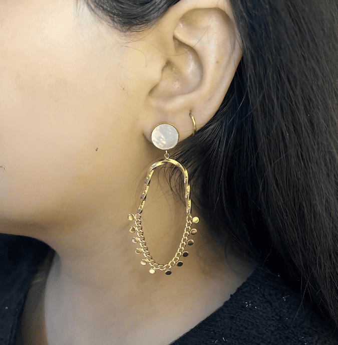 Dangle drop earrings