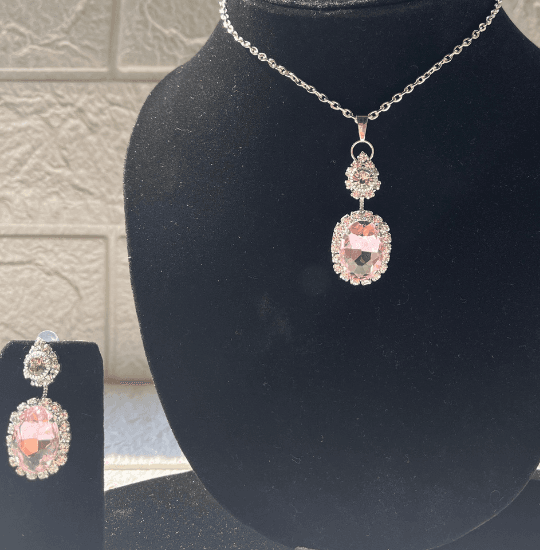 Cinderella-Inspired Necklace – Elegant Fairy Tale Charm