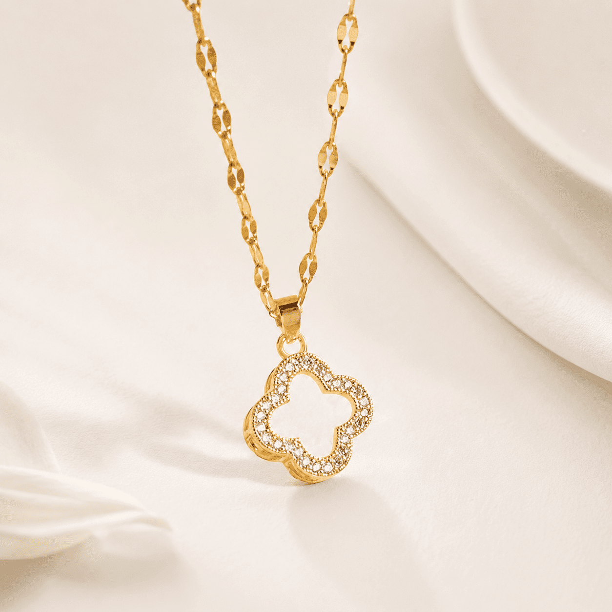 Clover Necklace