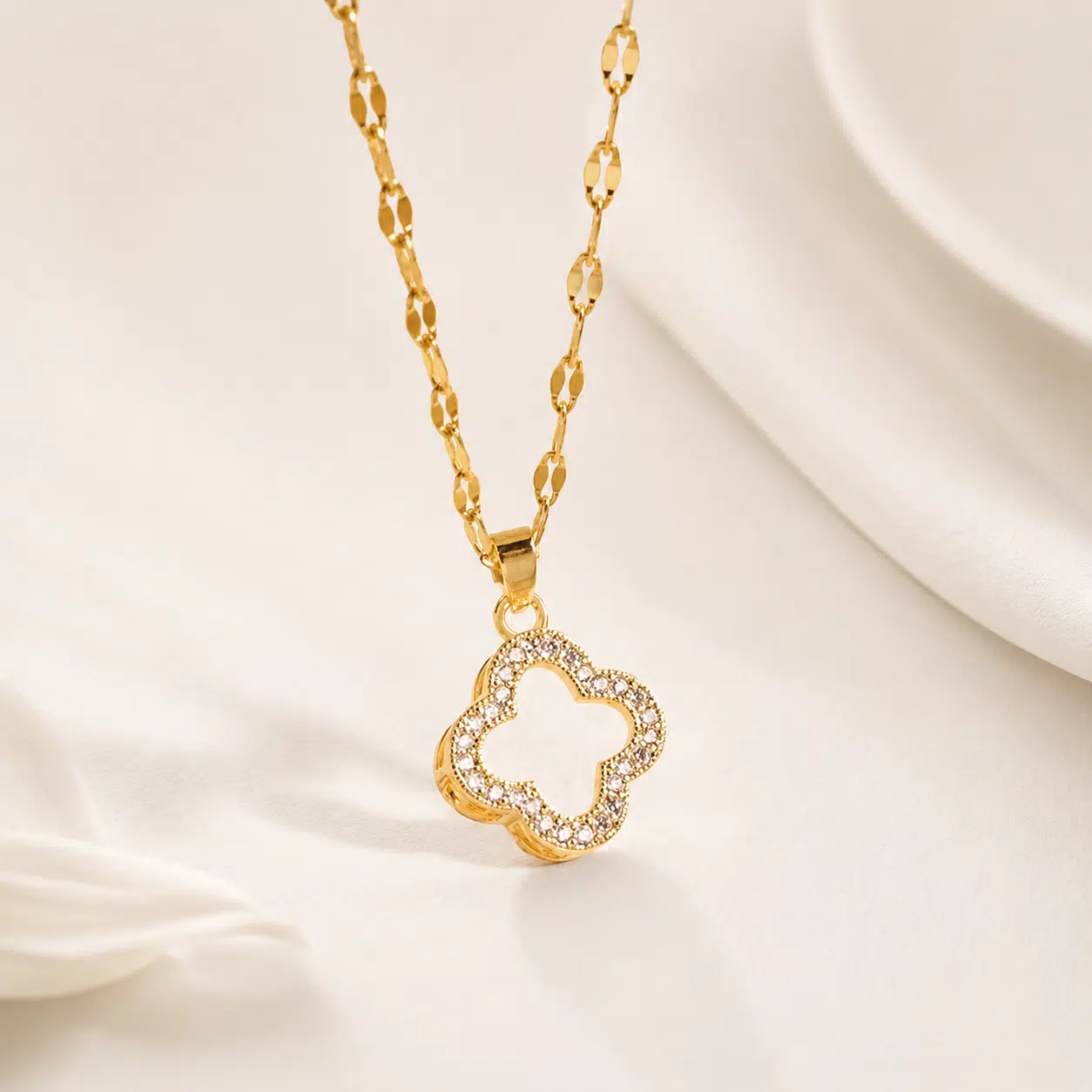 Clover Necklace