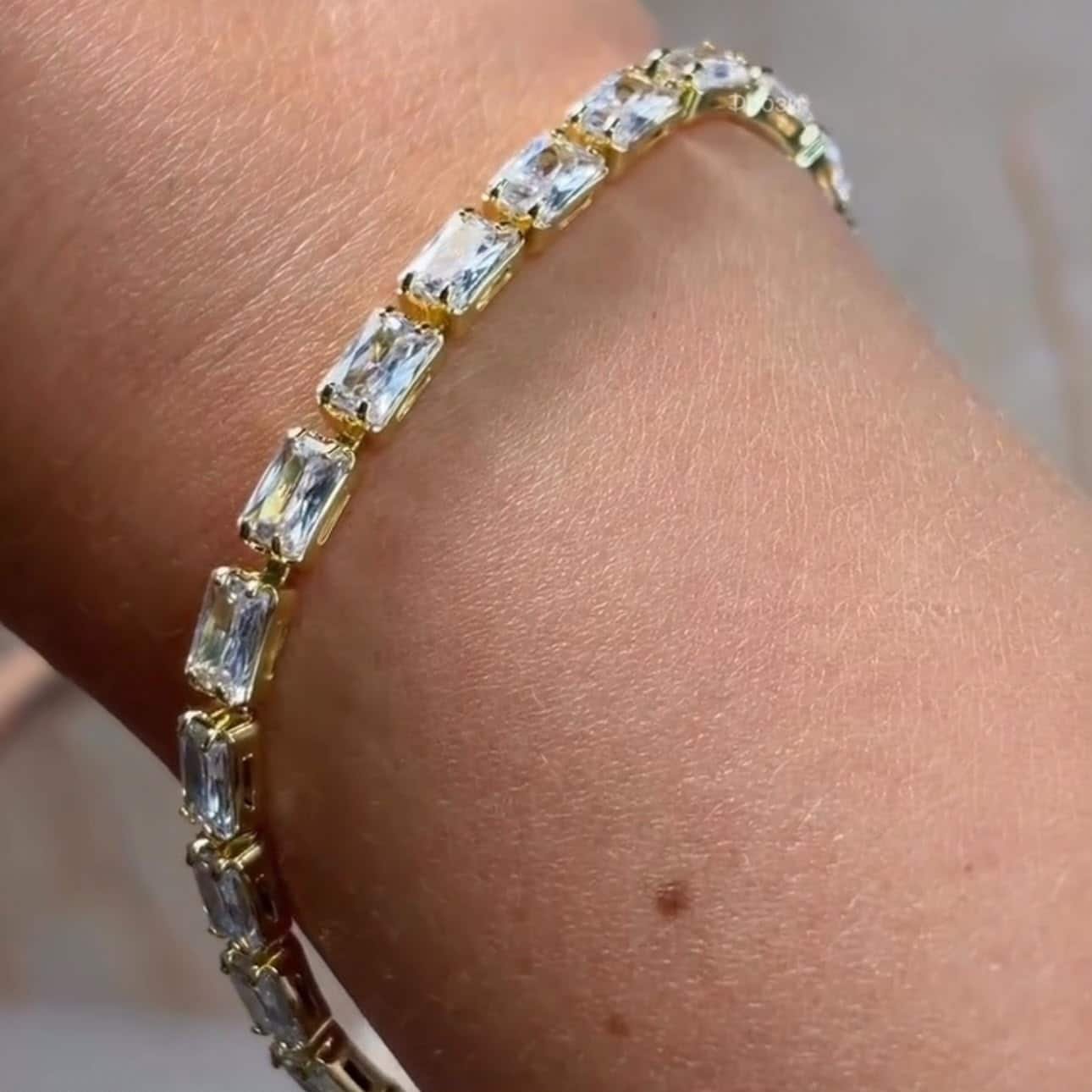 tennis bracelet